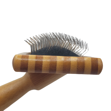 Brosse à chien en bambou