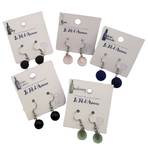 Boucles d'oreilles pendantes en verre